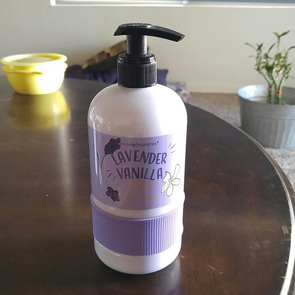 Juicy couture & simple pleasures - Picture 4 of 5